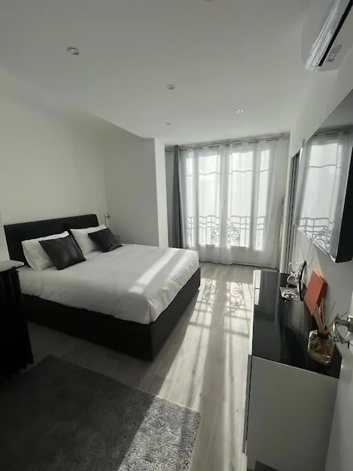 Vue Mer Le Montana Cannes Apartment