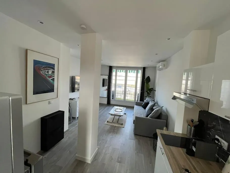 Apartment Vue Mer Le Montana Cannes